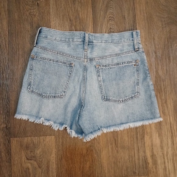 Madewell The Perfect Jean Short. - Picture 6 of 15